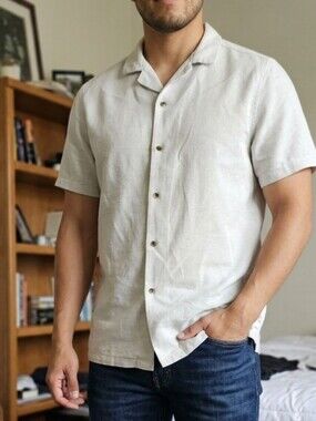 SET 2 Piezas  100 % LINEN  Men's Light Gray Short Sleeve Button-Down Camp Shirt